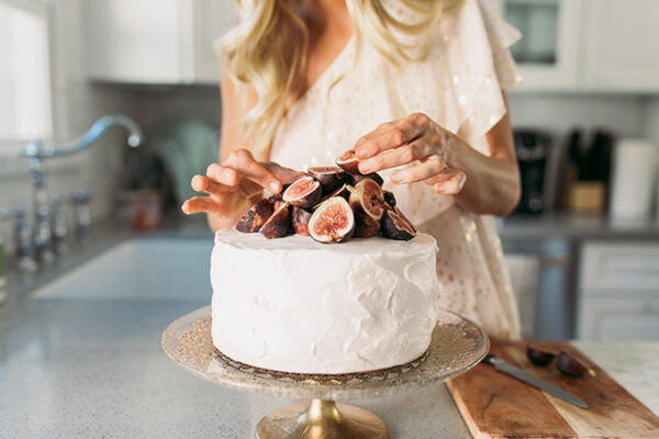 Whiskey & Lace Blog - My Go-To Cake Trick