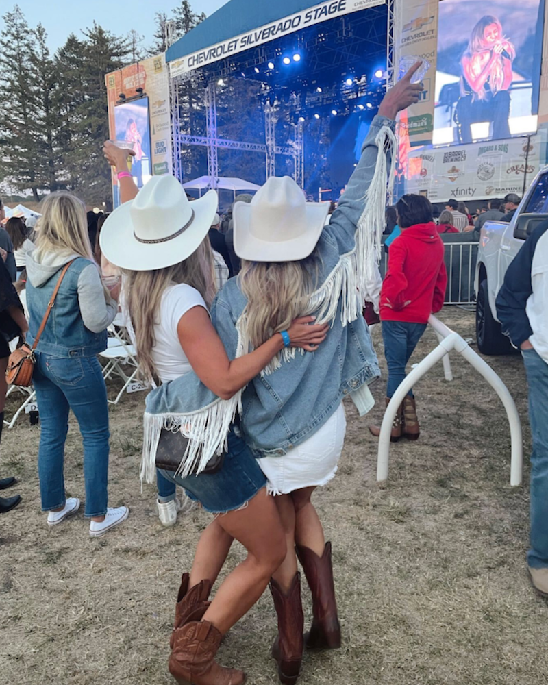 What To Wear To A Summer Country Concert